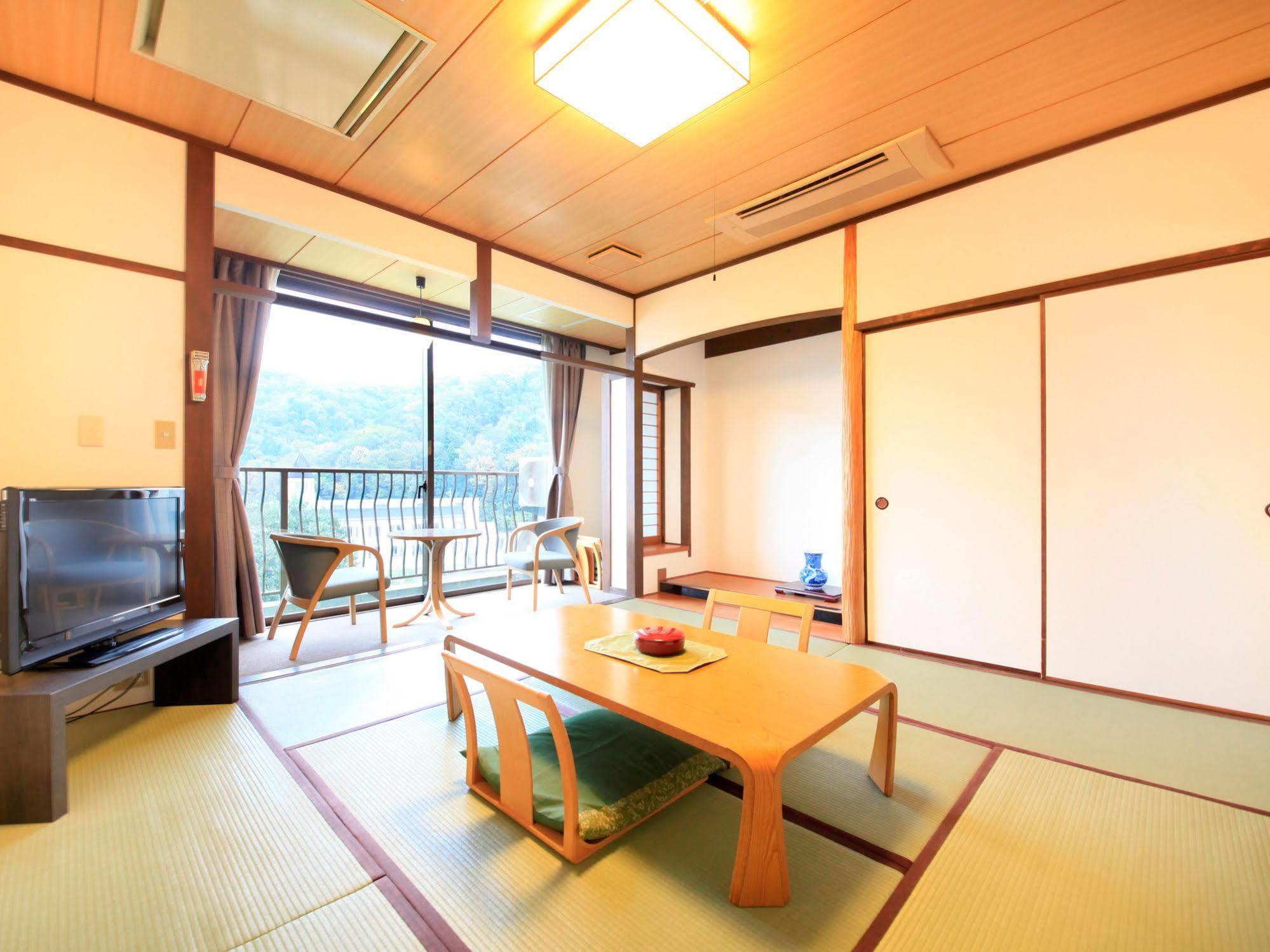 Hotel Kamogawaso Takehara Exteriör bild